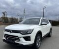 Білий Cанг Йонг Korando, об'ємом двигуна 1.5 л та пробігом 75 тис. км за 21500 $, фото 1 на Automoto.ua