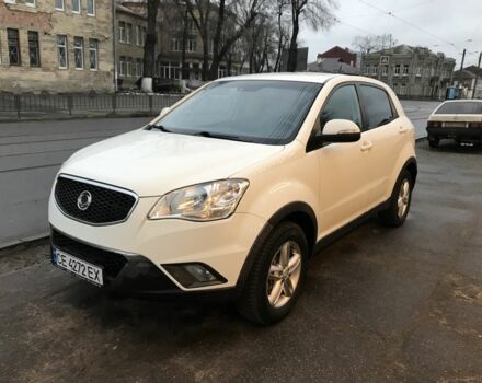 Білий Cанг Йонг Korando, об'ємом двигуна 2 л та пробігом 118 тис. км за 7500 $, фото 1 на Automoto.ua