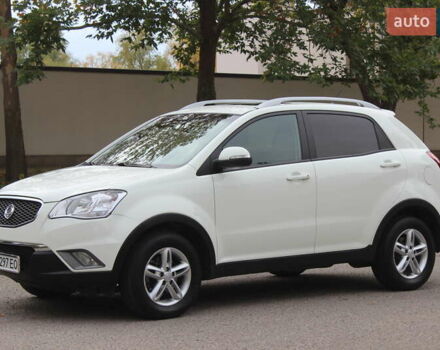 Білий Cанг Йонг Korando, об'ємом двигуна 2 л та пробігом 62 тис. км за 11400 $, фото 1 на Automoto.ua