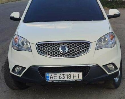 Білий Cанг Йонг Korando, об'ємом двигуна 2 л та пробігом 186 тис. км за 8500 $, фото 1 на Automoto.ua