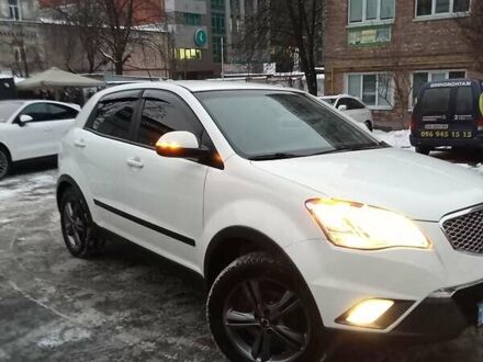 Cанг Йонг Корандо 2013 в Киеве на Automoto.ua Белый Cанг Йонг Корандо, объемом двигателя 2 л и пробегом 124 тыс. км за 9900 $, фото 1 на Automoto.ua