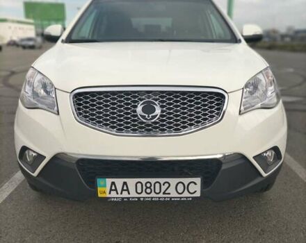Білий Cанг Йонг Korando, об'ємом двигуна 2 л та пробігом 129 тис. км за 9400 $, фото 1 на Automoto.ua