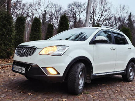 Белый Cанг Йонг Корандо, объемом двигателя 2 л и пробегом 104 тыс. км за 9900 $, фото 1 на Automoto.ua