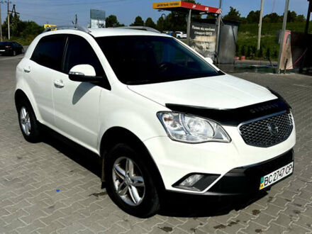 Білий Cанг Йонг Korando, об'ємом двигуна 2 л та пробігом 156 тис. км за 8500 $, фото 1 на Automoto.ua