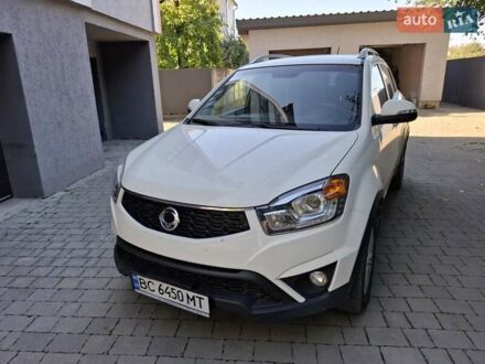 Білий Cанг Йонг Korando, об'ємом двигуна 2 л та пробігом 93 тис. км за 9800 $, фото 1 на Automoto.ua