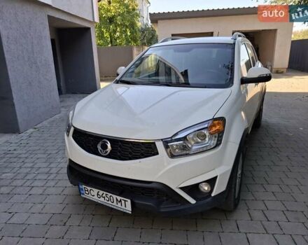 Білий Cанг Йонг Korando, об'ємом двигуна 2 л та пробігом 93 тис. км за 9800 $, фото 1 на Automoto.ua
