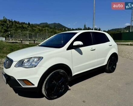 Білий Cанг Йонг Korando, об'ємом двигуна 2 л та пробігом 127 тис. км за 9700 $, фото 1 на Automoto.ua