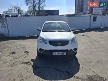 Cанг Йонг Korando 2013 у Києві на Automoto.ua Білий Cанг Йонг Korando, об'ємом двигуна 2 л та пробігом 176 тис. км за 7000 $, фото 1 на Automoto.ua