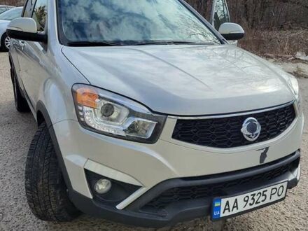 Білий Cанг Йонг Korando, об'ємом двигуна 2 л та пробігом 166 тис. км за 11000 $, фото 1 на Automoto.ua