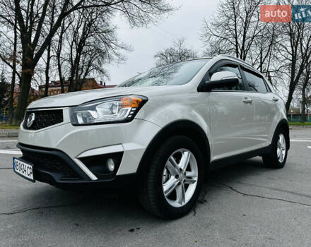 Білий Cанг Йонг Korando, об'ємом двигуна 2 л та пробігом 83 тис. км за 9800 $, фото 1 на Automoto.ua