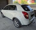 Бежевий Cанг Йонг Korando, об'ємом двигуна 2 л та пробігом 297 тис. км за 7100 $, фото 3 на Automoto.ua