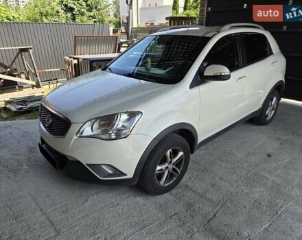 Бежевий Cанг Йонг Korando, об'ємом двигуна 2 л та пробігом 297 тис. км за 6700 $, фото 1 на Automoto.ua