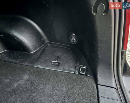 Черный Cанг Йонг Корандо, объемом двигателя 2 л и пробегом 168 тыс. км за 7200 $, фото 31 на Automoto.ua