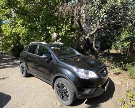 Черный Cанг Йонг Корандо, объемом двигателя 2 л и пробегом 194 тыс. км за 6000 $, фото 1 на Automoto.ua