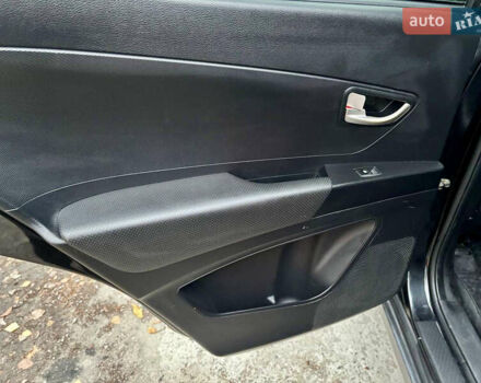 Черный Cанг Йонг Корандо, объемом двигателя 2 л и пробегом 168 тыс. км за 7200 $, фото 51 на Automoto.ua