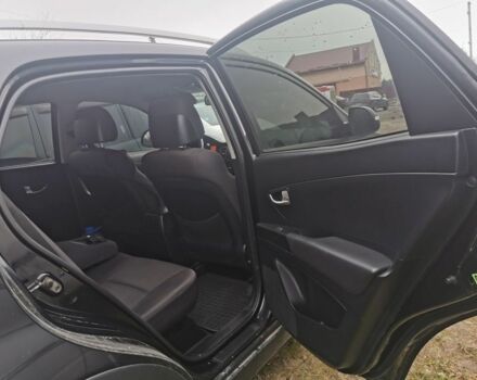 Черный Cанг Йонг Корандо, объемом двигателя 2 л и пробегом 350 тыс. км за 7000 $, фото 12 на Automoto.ua