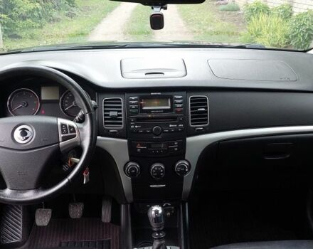 Чорний Cанг Йонг Korando, об'ємом двигуна 2 л та пробігом 215 тис. км за 7500 $, фото 4 на Automoto.ua
