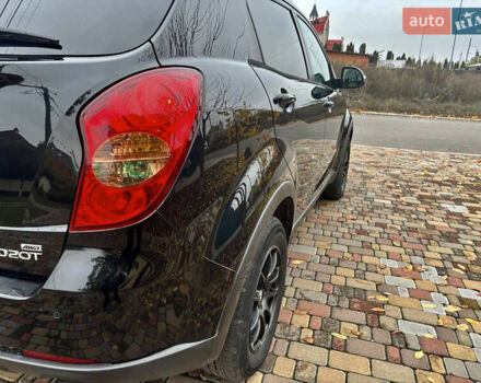 Черный Cанг Йонг Корандо, объемом двигателя 2 л и пробегом 168 тыс. км за 7200 $, фото 37 на Automoto.ua