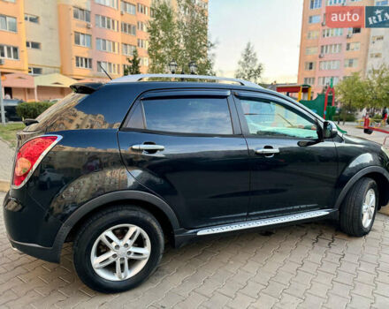 Черный Cанг Йонг Корандо, объемом двигателя 2 л и пробегом 265 тыс. км за 7700 $, фото 3 на Automoto.ua