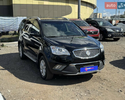 Черный Cанг Йонг Корандо, объемом двигателя 2 л и пробегом 169 тыс. км за 8900 $, фото 3 на Automoto.ua