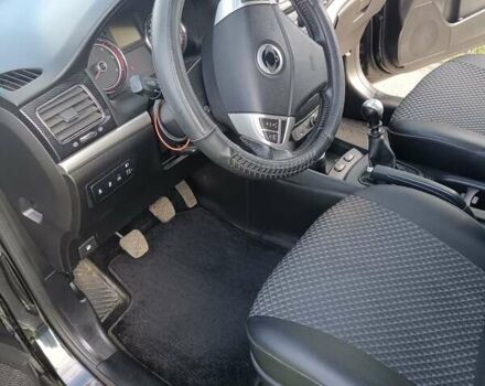Чорний Cанг Йонг Korando, об'ємом двигуна 2 л та пробігом 74 тис. км за 8700 $, фото 6 на Automoto.ua