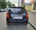 Черный Cанг Йонг Корандо, объемом двигателя 2 л и пробегом 148 тыс. км за 8600 $, фото 4 на Automoto.ua