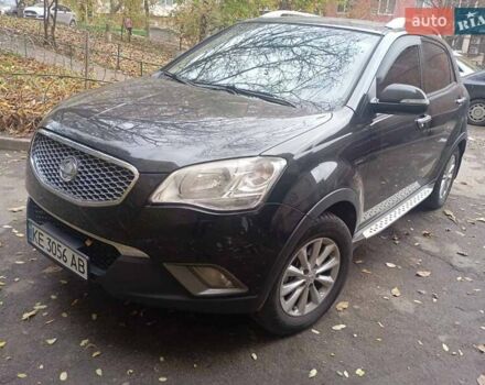 Черный Cанг Йонг Корандо, объемом двигателя 2 л и пробегом 176 тыс. км за 8500 $, фото 1 на Automoto.ua