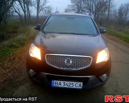 Черный Cанг Йонг Корандо, объемом двигателя 2 л и пробегом 316 тыс. км за 8800 $, фото 2 на Automoto.ua