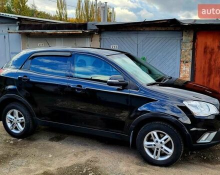 Черный Cанг Йонг Корандо, объемом двигателя 2 л и пробегом 100 тыс. км за 8300 $, фото 9 на Automoto.ua