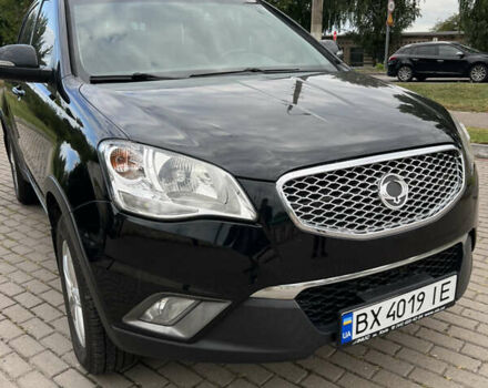 Чорний Cанг Йонг Korando, об'ємом двигуна 2 л та пробігом 180 тис. км за 8450 $, фото 2 на Automoto.ua