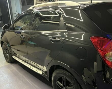 Чорний Cанг Йонг Korando, об'ємом двигуна 2.5 л та пробігом 150 тис. км за 11000 $, фото 3 на Automoto.ua