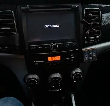 Чорний Cанг Йонг Korando, об'ємом двигуна 2 л та пробігом 52 тис. км за 12600 $, фото 17 на Automoto.ua