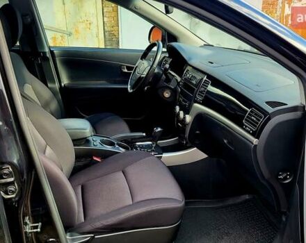 Черный Cанг Йонг Корандо, объемом двигателя 2 л и пробегом 100 тыс. км за 8300 $, фото 17 на Automoto.ua