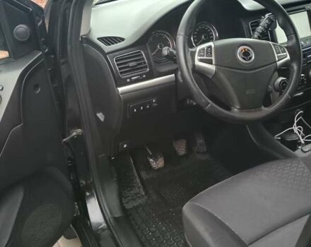 Черный Cанг Йонг Корандо, объемом двигателя 2 л и пробегом 165 тыс. км за 8200 $, фото 10 на Automoto.ua