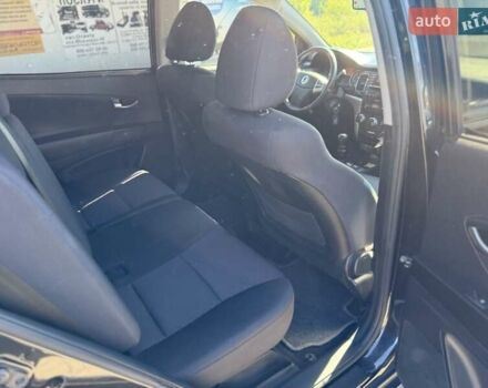 Чорний Cанг Йонг Korando, об'ємом двигуна 2 л та пробігом 130 тис. км за 5800 $, фото 7 на Automoto.ua