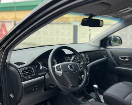 Чорний Cанг Йонг Korando, об'ємом двигуна 2 л та пробігом 180 тис. км за 8450 $, фото 9 на Automoto.ua