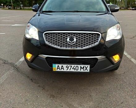 Черный Cанг Йонг Корандо, объемом двигателя 2 л и пробегом 187 тыс. км за 8700 $, фото 2 на Automoto.ua