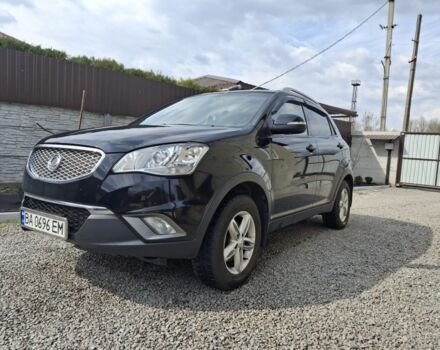 Черный Cанг Йонг Корандо, объемом двигателя 2 л и пробегом 126 тыс. км за 8200 $, фото 2 на Automoto.ua