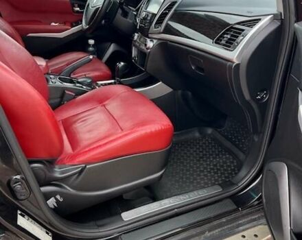 Черный Cанг Йонг Корандо, объемом двигателя 2 л и пробегом 116 тыс. км за 9500 $, фото 13 на Automoto.ua