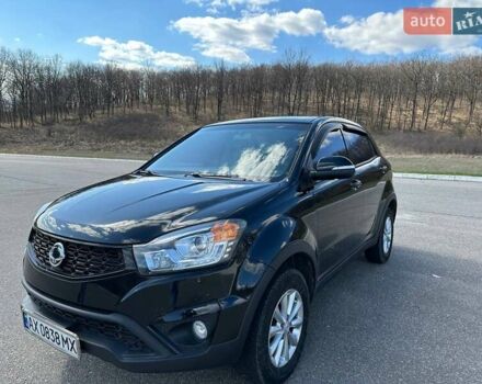 Черный Cанг Йонг Корандо, объемом двигателя 2 л и пробегом 96 тыс. км за 10400 $, фото 3 на Automoto.ua