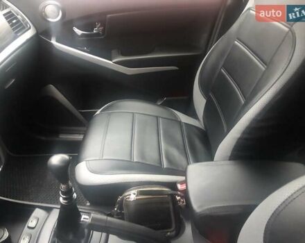 Чорний Cанг Йонг Korando, об'ємом двигуна 2 л та пробігом 131 тис. км за 9500 $, фото 14 на Automoto.ua