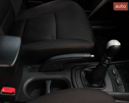 Чорний Cанг Йонг Korando, об'ємом двигуна 2 л та пробігом 263 тис. км за 8600 $, фото 10 на Automoto.ua