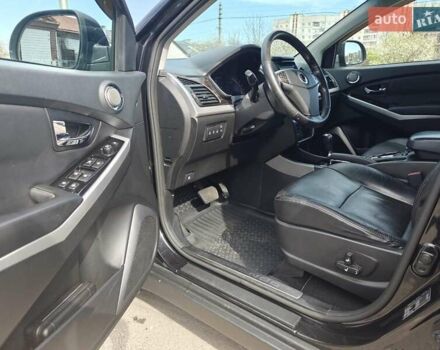 Чорний Cанг Йонг Korando, об'ємом двигуна 2 л та пробігом 240 тис. км за 10000 $, фото 7 на Automoto.ua