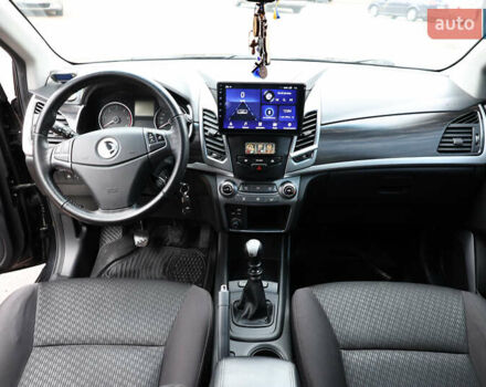 Чорний Cанг Йонг Korando, об'ємом двигуна 2 л та пробігом 263 тис. км за 8600 $, фото 26 на Automoto.ua