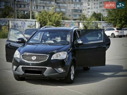 Чорний Cанг Йонг Korando, об'ємом двигуна 2 л та пробігом 170 тис. км за 9200 $, фото 1 на Automoto.ua