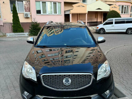 Черный Cанг Йонг Корандо, объемом двигателя 2 л и пробегом 265 тыс. км за 7700 $, фото 1 на Automoto.ua