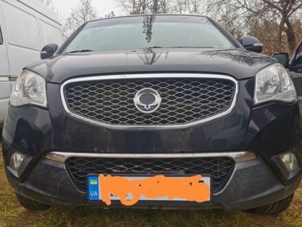 Черный Cанг Йонг Корандо, объемом двигателя 2 л и пробегом 350 тыс. км за 7000 $, фото 1 на Automoto.ua