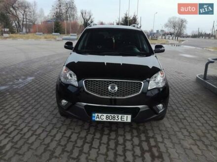 Чорний Cанг Йонг Korando, об'ємом двигуна 2 л та пробігом 114 тис. км за 8900 $, фото 1 на Automoto.ua