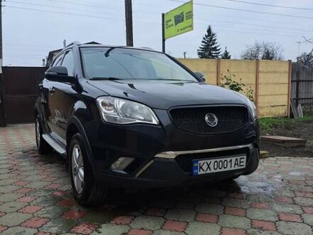 Черный Cанг Йонг Корандо, объемом двигателя 2 л и пробегом 138 тыс. км за 8800 $, фото 1 на Automoto.ua