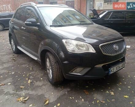 Черный Cанг Йонг Корандо, объемом двигателя 2 л и пробегом 176 тыс. км за 8500 $, фото 1 на Automoto.ua